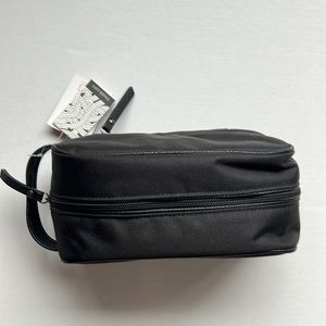 the sak Toiletry Bag Durable, lightweight, water repellent Black